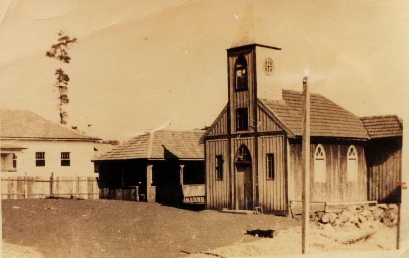 Livro conta a história do Santuário de Nossa Senhora Aparecida de Londrina