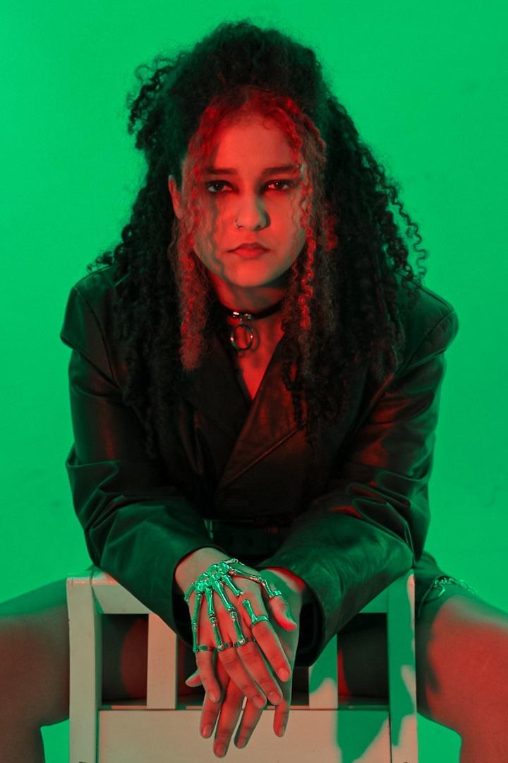 Cantora LIA anuncia novo álbum para o Início de 2023