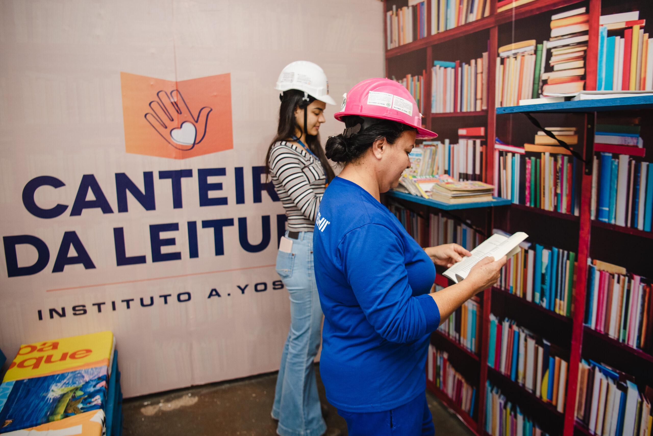 Projeto de incentivo à cultura e educação amplia acesso aos livros para mais de 1.300 profissionais da construção civil 