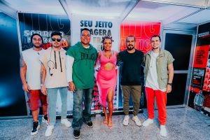 Sorriso Maroto recria gravação de clipe com Quitéria Chagas