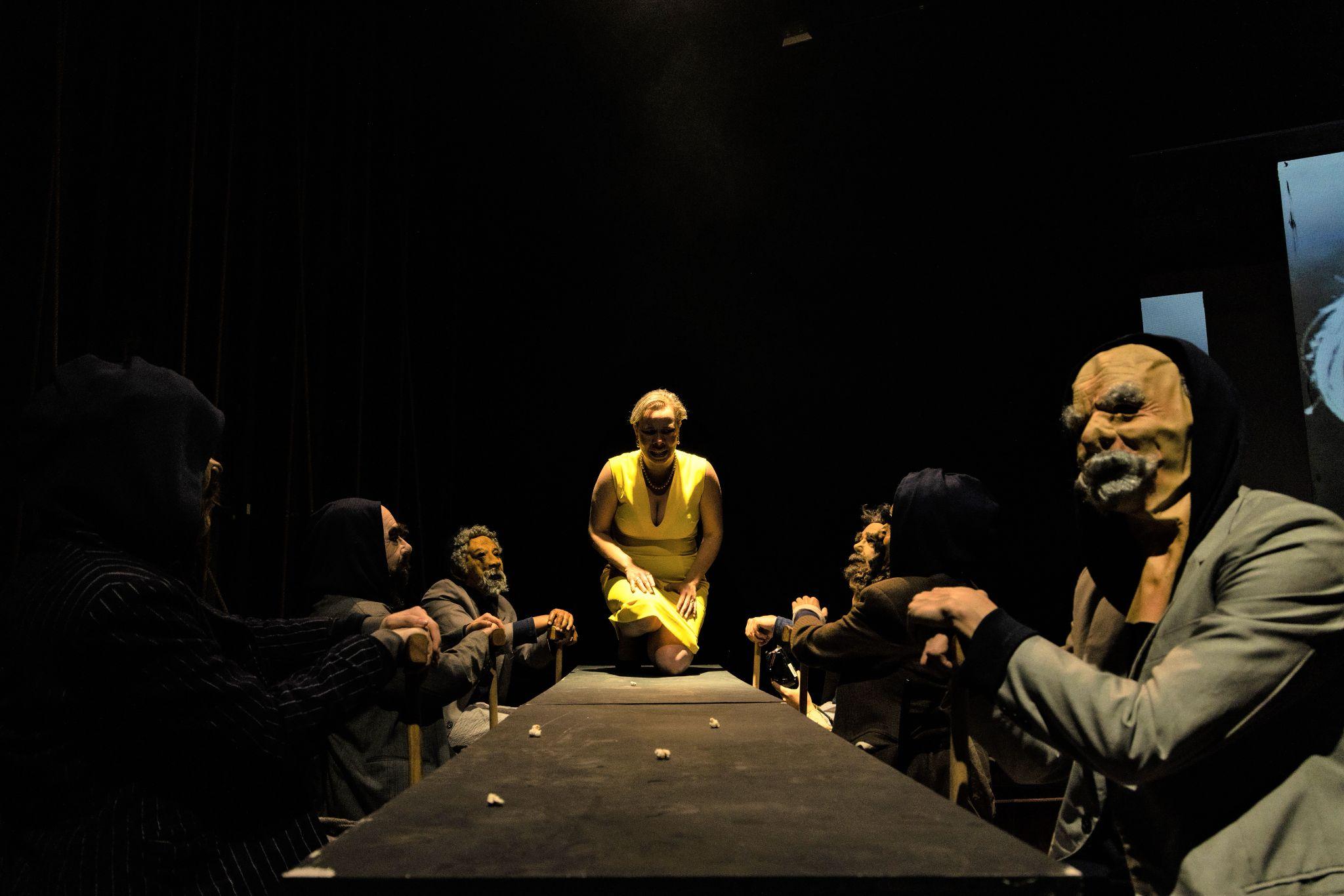 A Prezada Companhia de Teatro, com direção de José Fernando Peixoto de Azevedo, estreia oresteia.br no TUSP