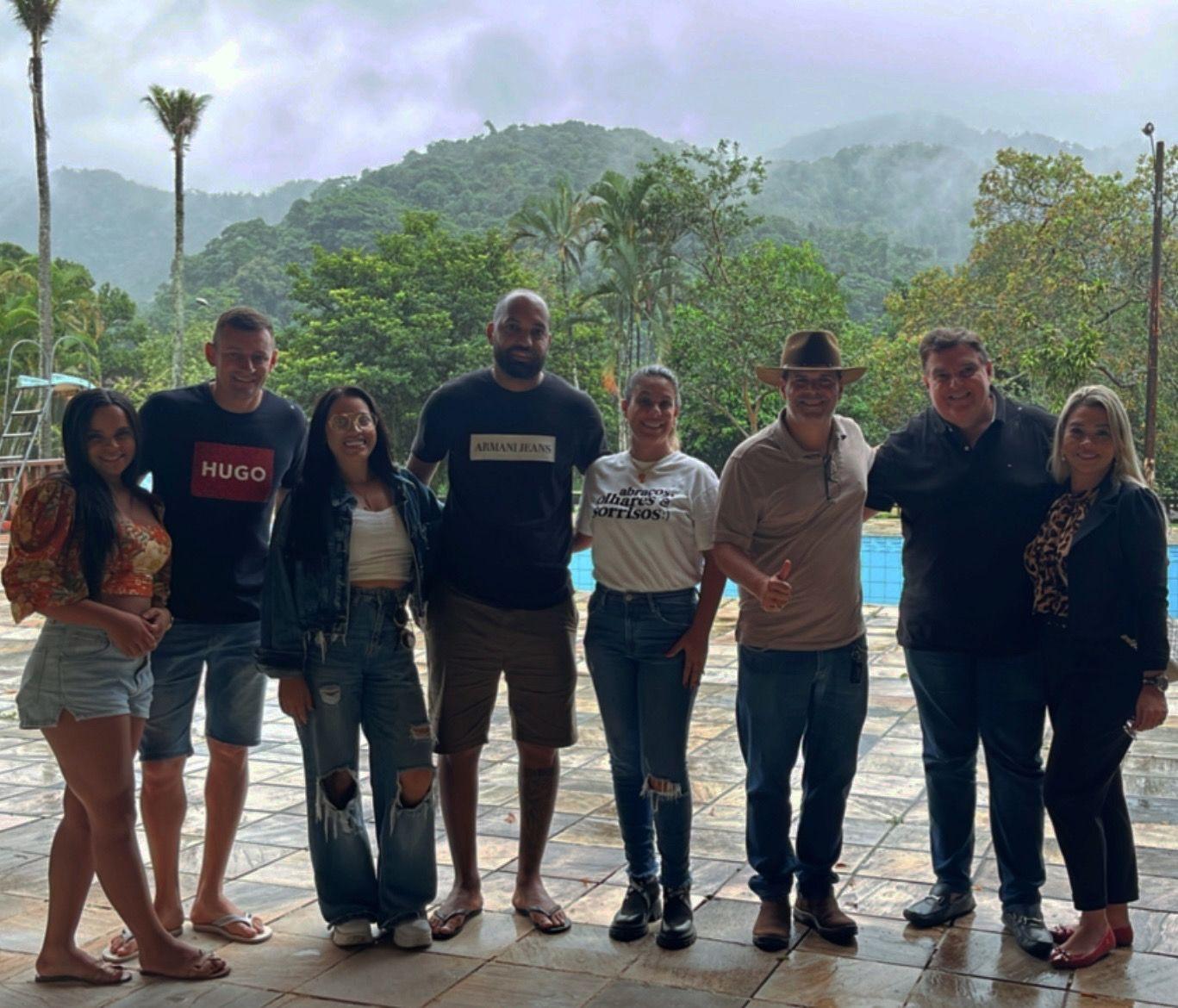 Diretores do Haras Soares juntamente com Josy Lima recebem Betinho Pessoa e Adriana Pessoa, proprietários do Parque Otávio Pessoa