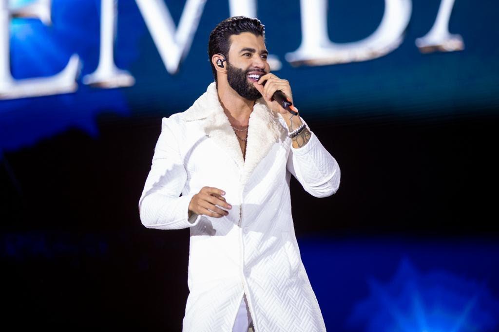 Gusttavo Lima lança álbum “Embaixador 15 Anos” e a inédita “Solteiro Frustrado” com mais de 30 faixas