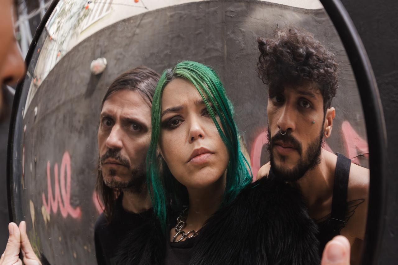 Drenna Debuta com “Cisne Negro” no Festival Porão do Rock de Brasília