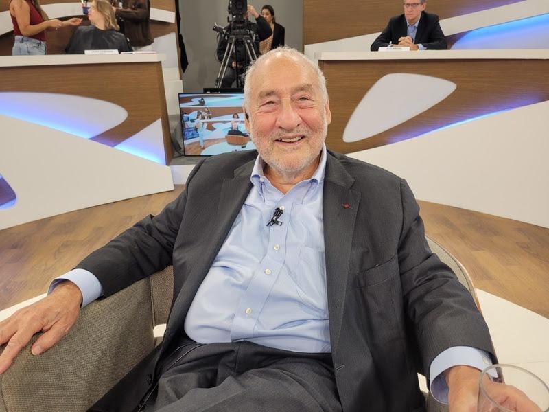 Joseph Stiglitz, Prêmio Nobel de Economia, é entrevistado no Roda Viva nesta segunda-feira (16/10)