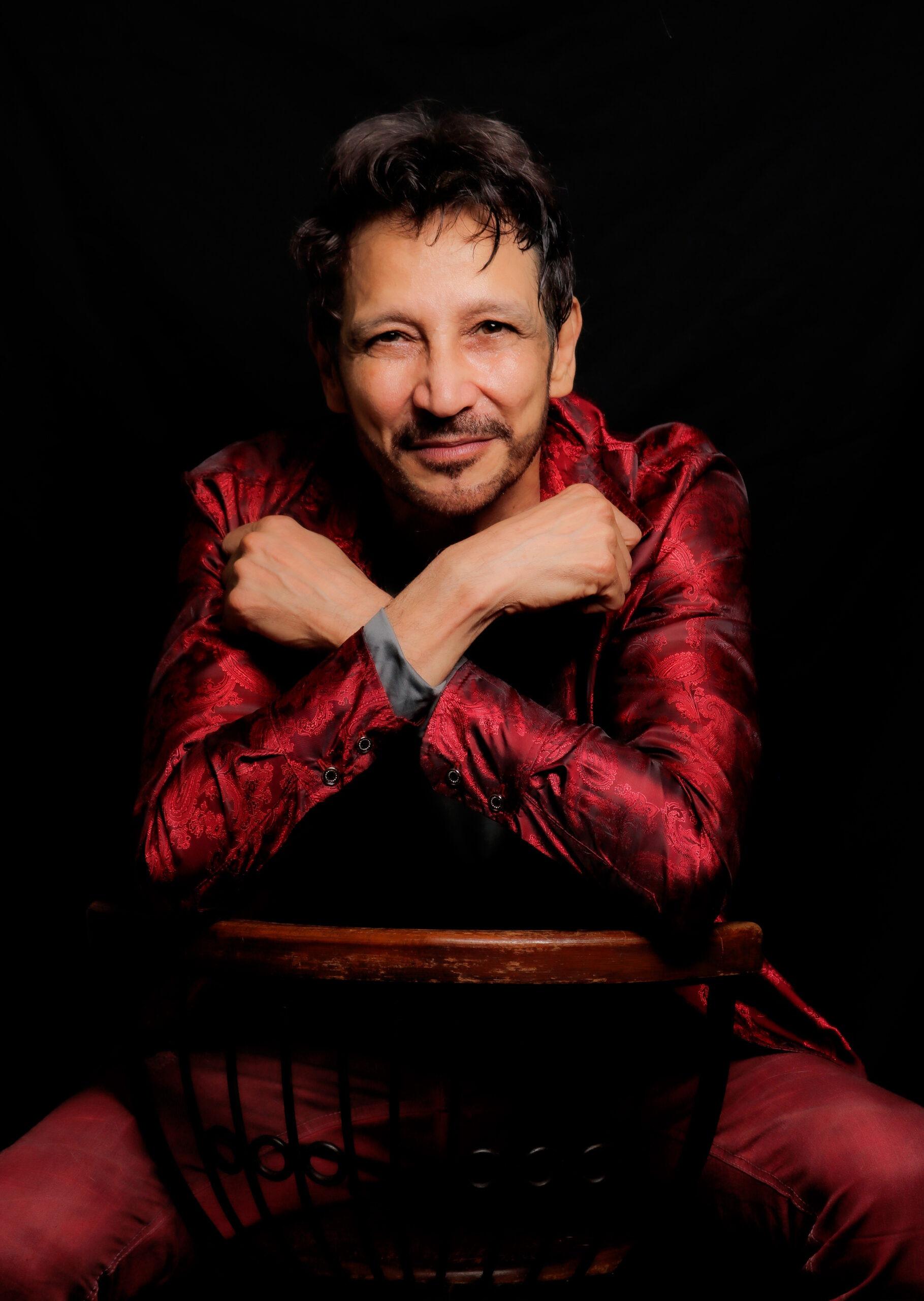 Entrevista: Claúdio Frêp, cantor e compositor