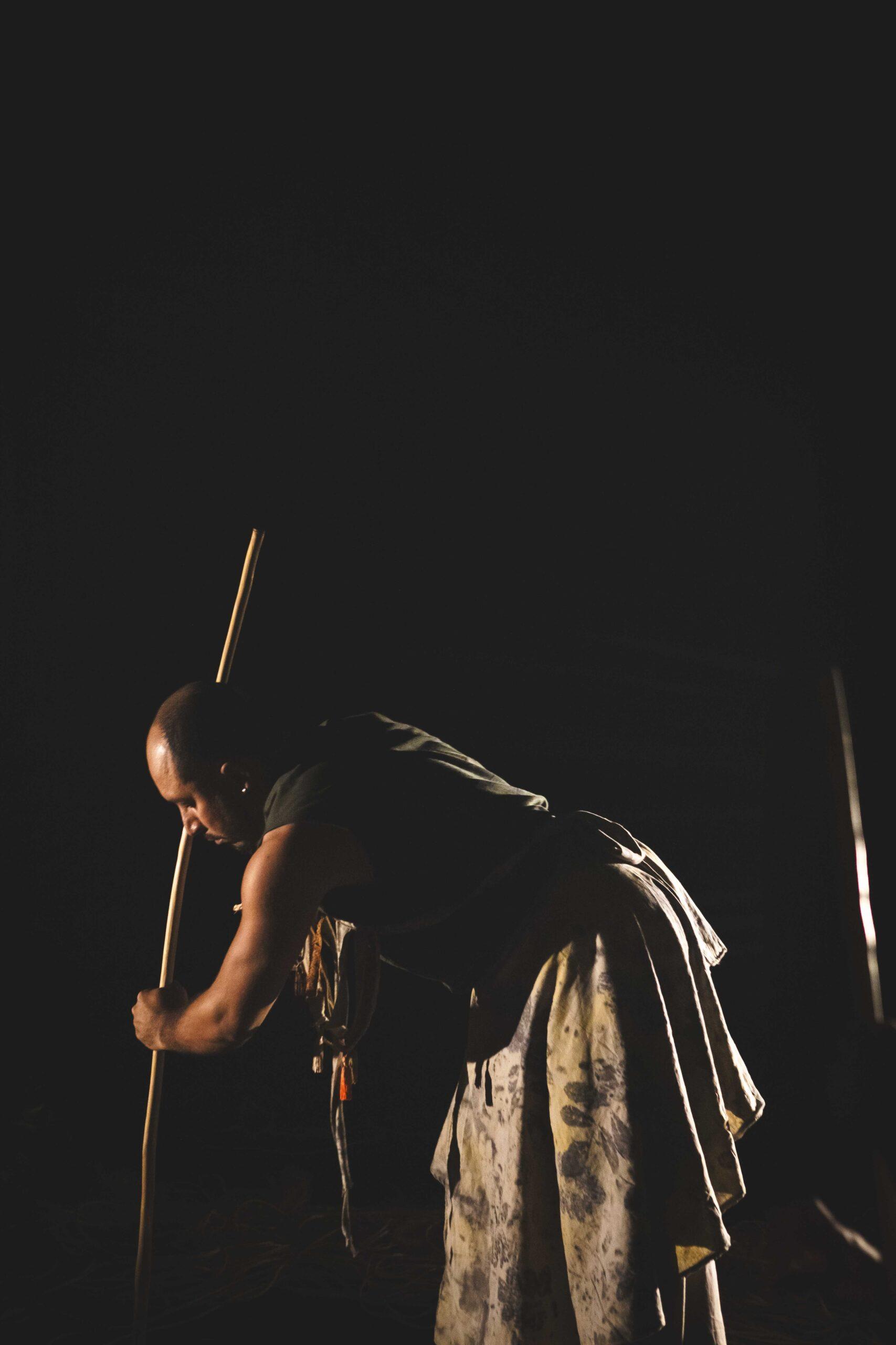 Núcleo Pèrègun lança livro com histórias de artistas da dança que são de terreiros de candomblé