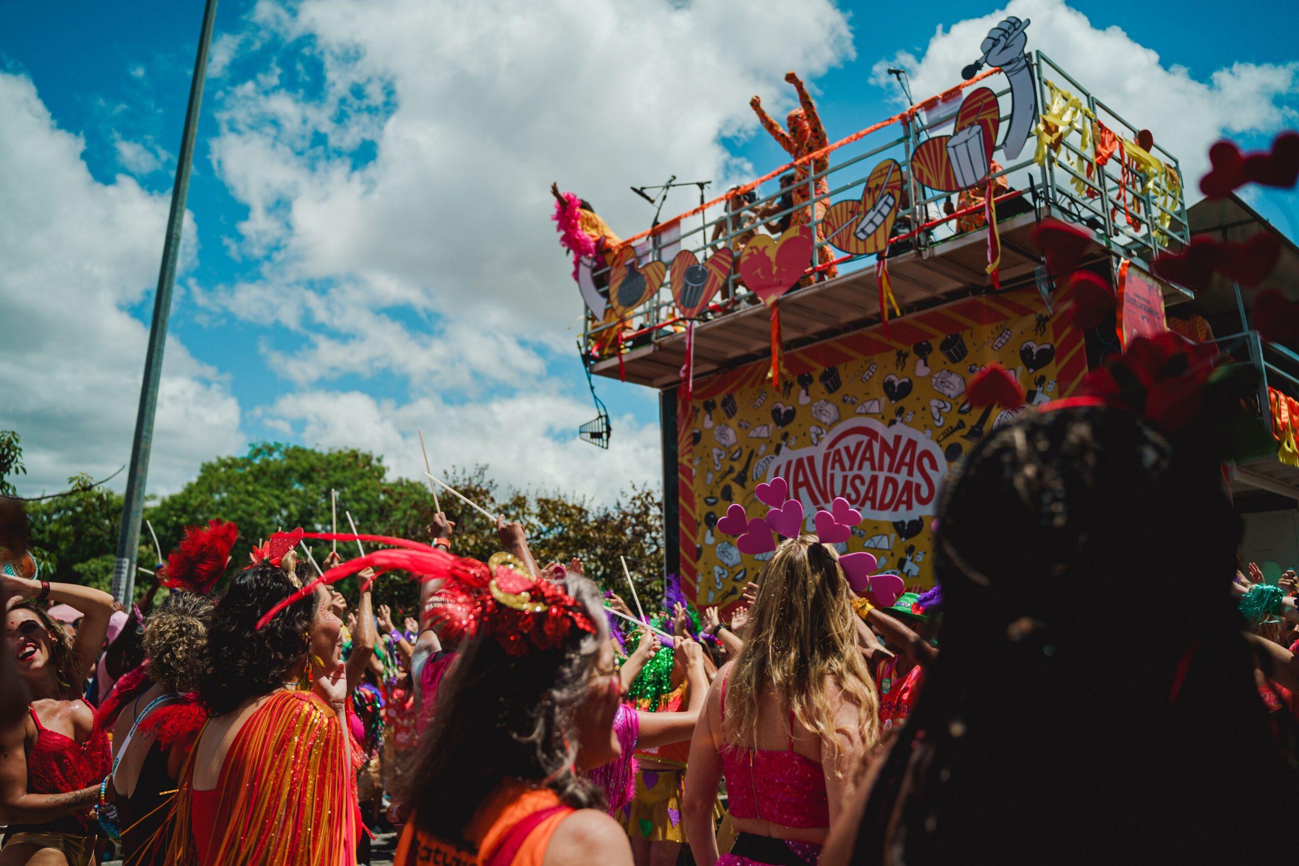 Ensaio Geral do Carnaval 2024: Inovação e Expectativas nas Ruas de Belo Horizonte