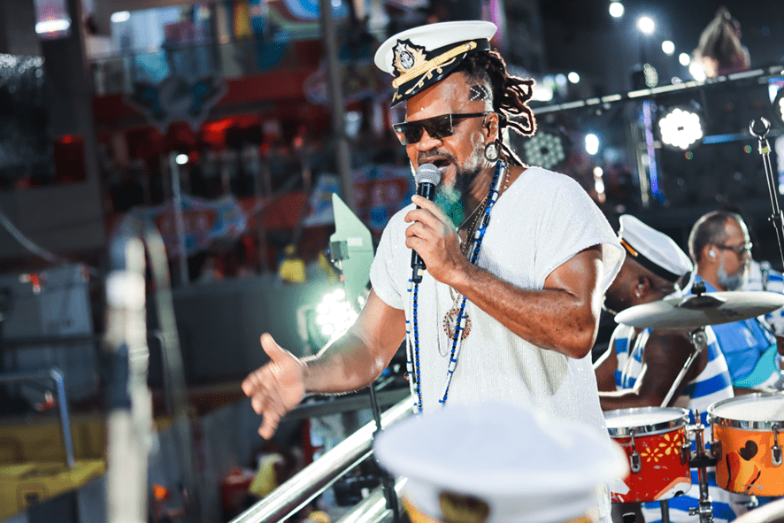 Carlinhos Brown Estreia Camarote no Carnaval 2024, na Bahia: Uma Experiência Única de Imersão na Cultura Musical