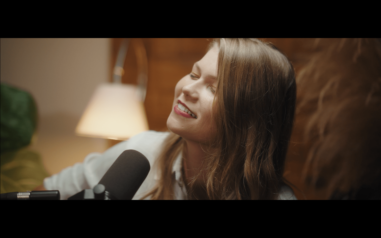 Vicka Revela Versão Acústica da Romântica Canção “Como Tinha Que Ser”