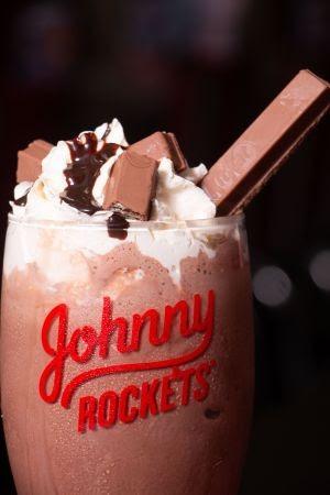 Johnny Rockets: Explorando o Mundo do Chocolate com Milkshakes Únicos