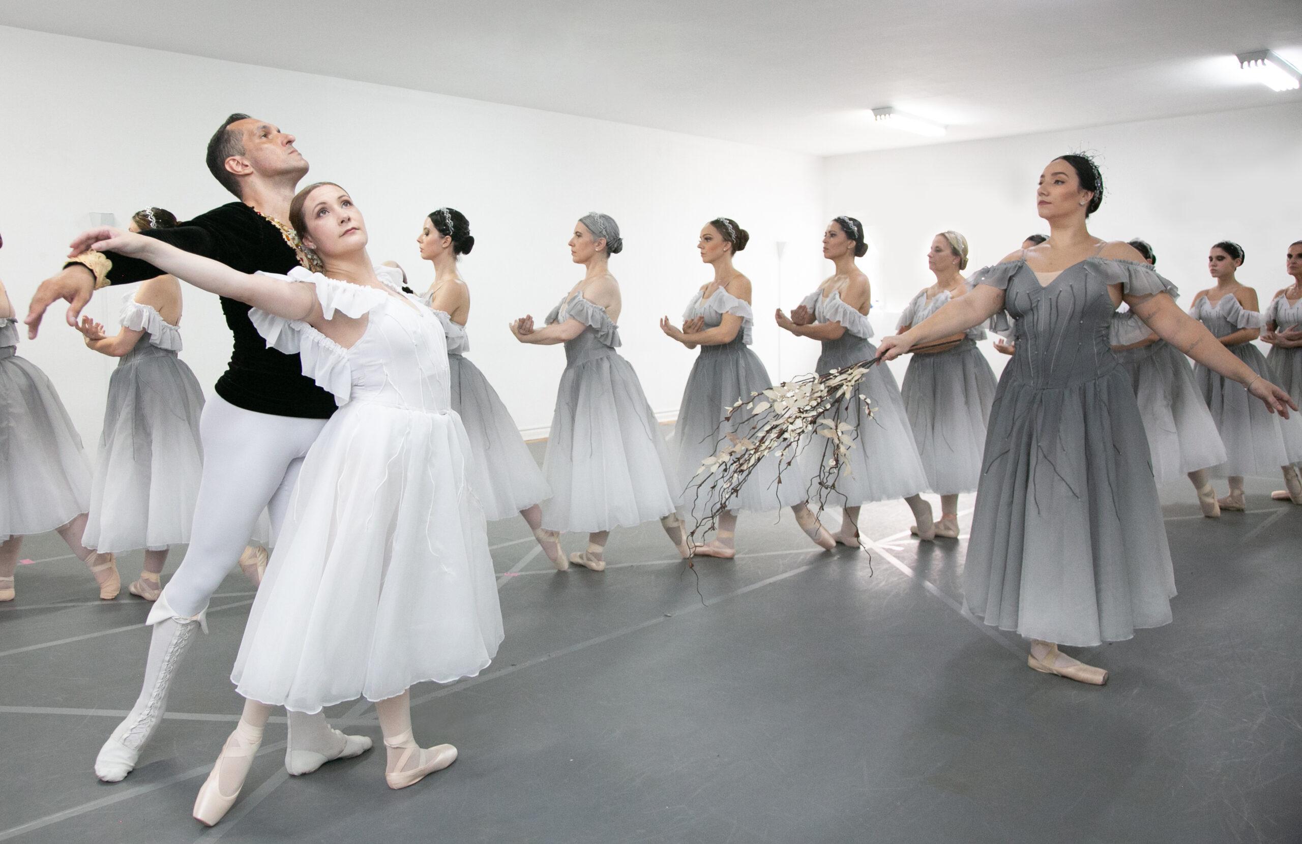 BalletAdultoKR Apresenta “Giselle & Albrecht – Les Wilis” no Teatro Gazeta