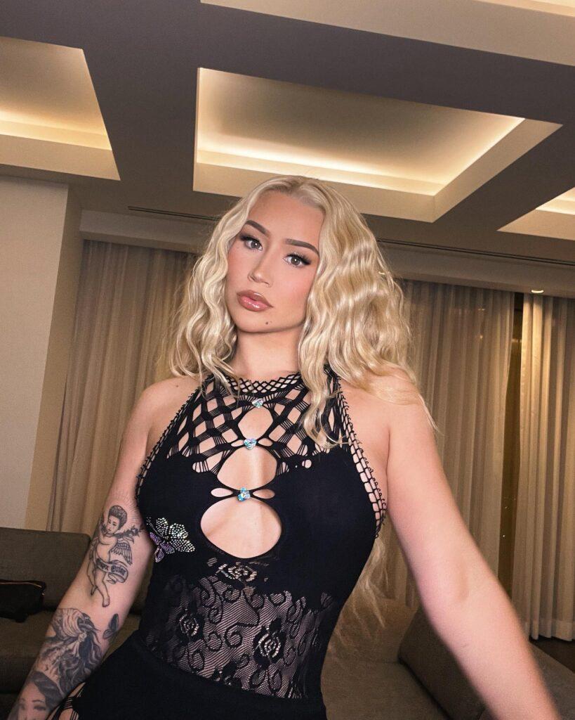 Iggy-Azalea-819x1024 Rapidinhas Culturais (03 de março de 2024)