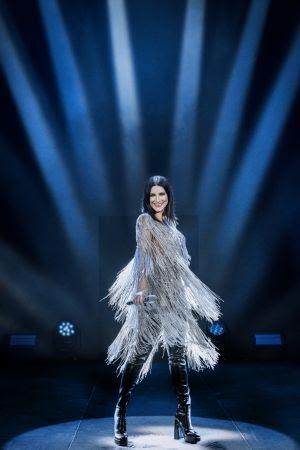 Laura Pausini bate recorde com público de 450 mil em turnê mundial