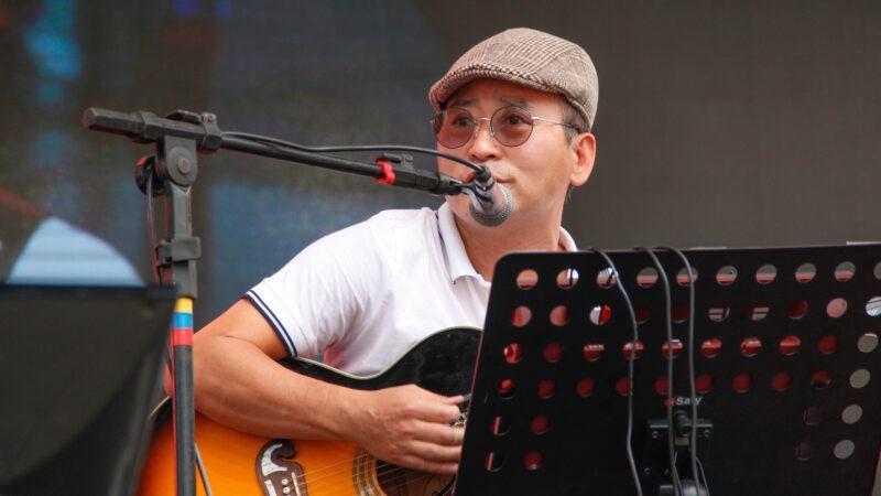 Feira do Bom Retiro recebe cantor de música popular coreana neste sábado, 18