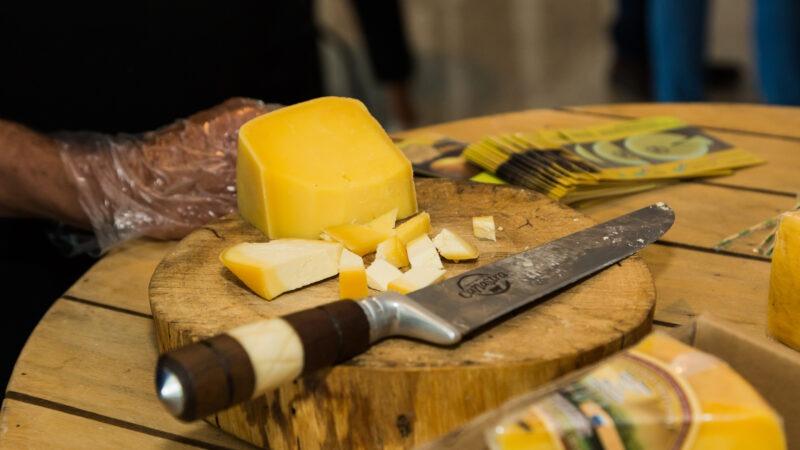 Dia dos Queijos Artesanais de Minas (16/5) homenageia símbolo da gastronomia mineira