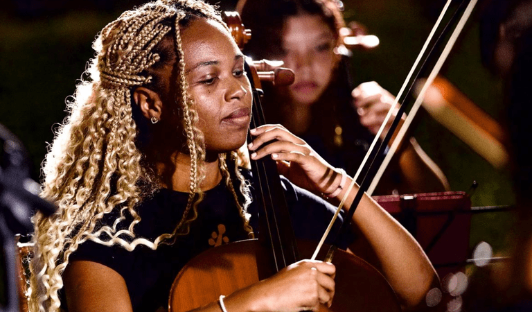 Orquestra Maré do Amanhã se apresenta para delegações do G20 em Brasília