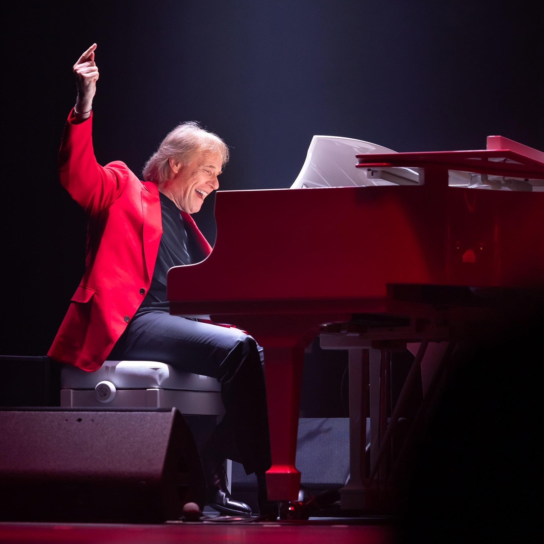 Richard Clayderman em turnê no Brasil em junho