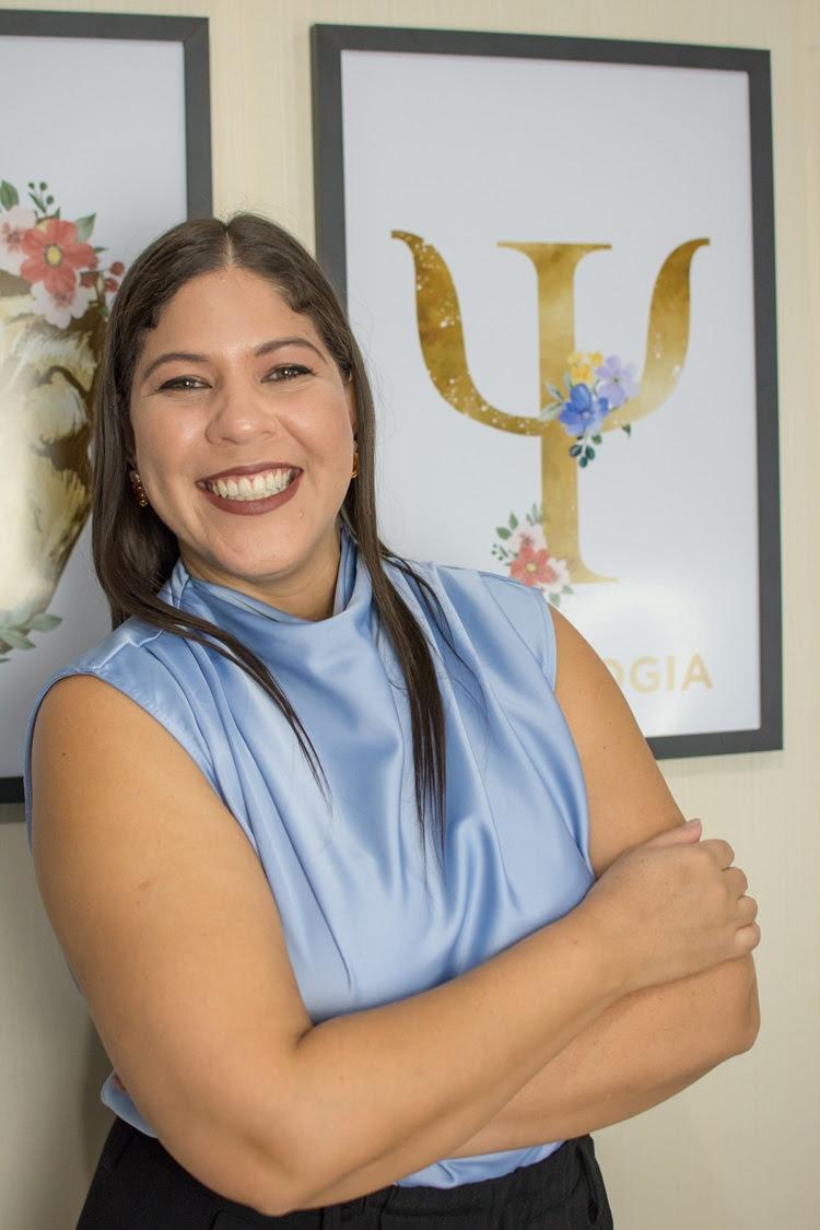 Depressão pós-parto de Karoline Lima: Desafios e superação