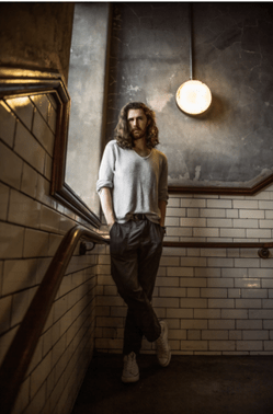 Hozier lança segundo EP inédito: “Unaired EP”