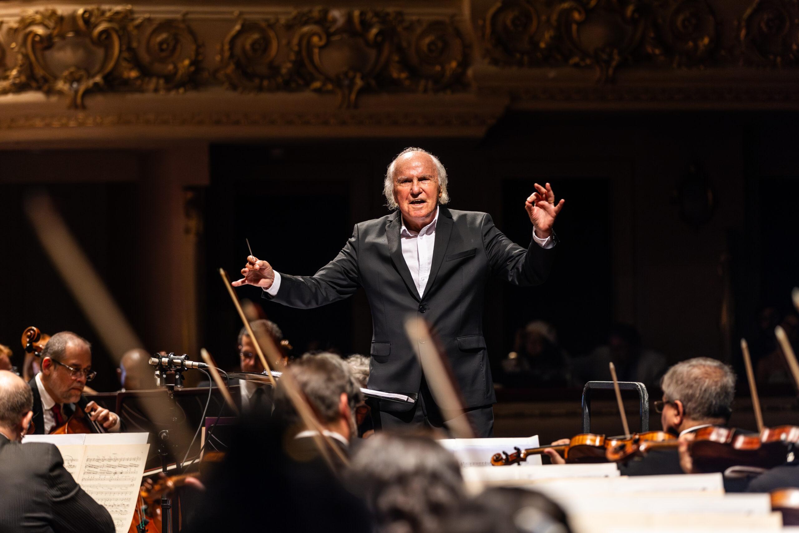 Orquestra Petrobras Sinfônica se apresenta no Theatro Municipal