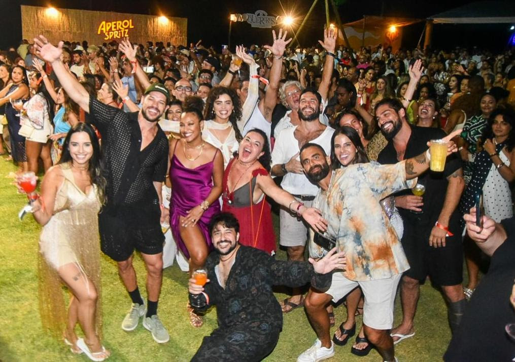Réveillon dos Quereres em Baixio: samba, funk e animação