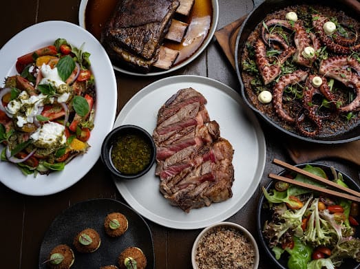 Novo restaurante em Itajaí traz a técnica Dry Aged para carnes