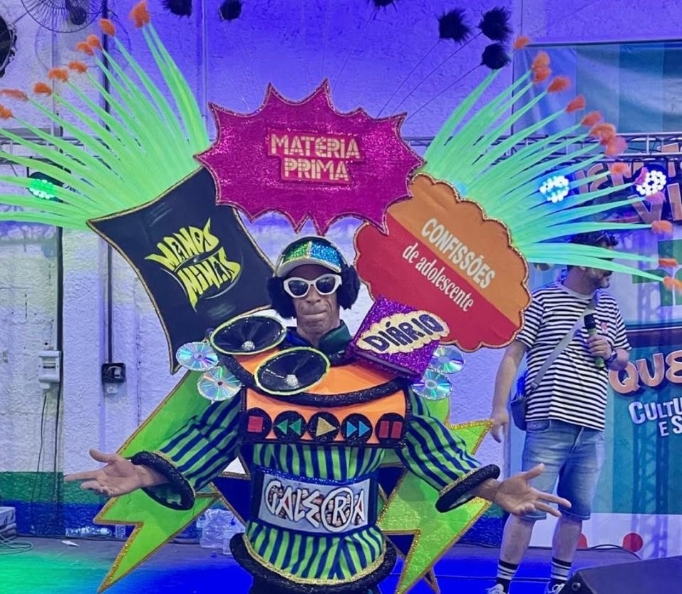 Unidos dos Morros homenageia a TV Cultura no Carnaval 2025