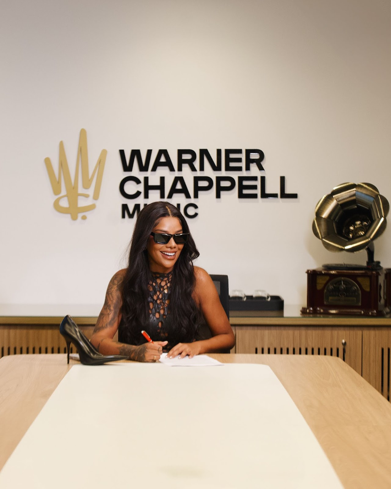 Ludmilla renova contrato milionário com a Warner Chappell