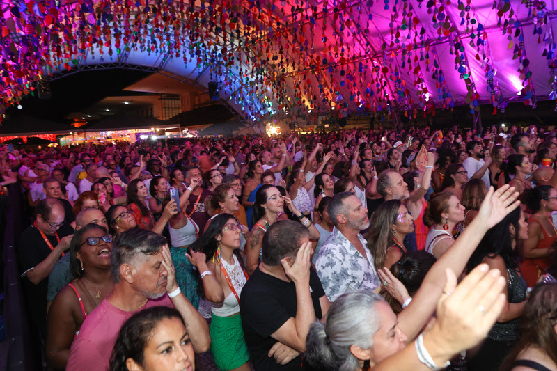 CasaBloco 2025 estreia no Jockey Club com grandes atrações