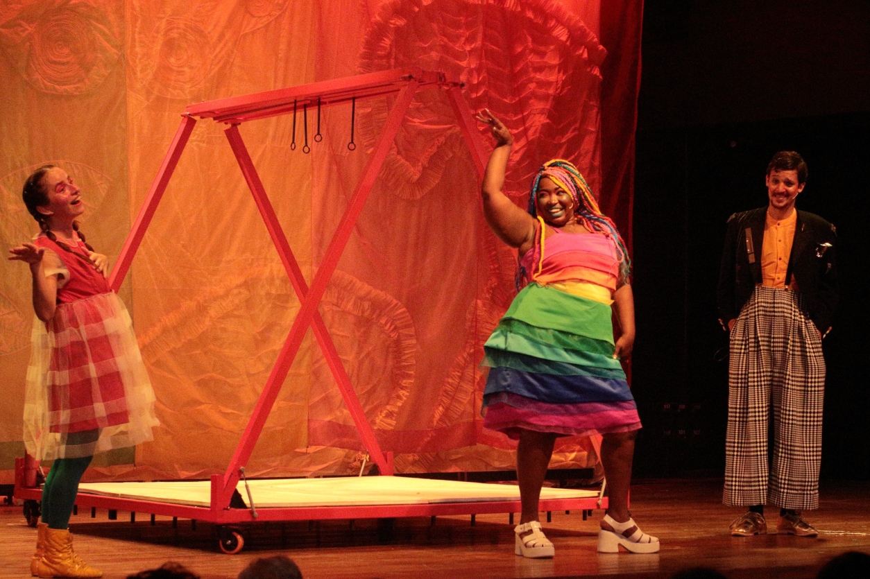 Musical infantil “A menina e o cubo” encerra temporada