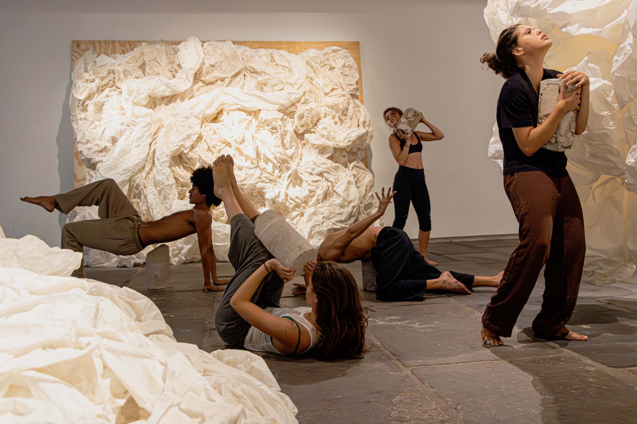 Dança e arte se unem no Paço Imperial