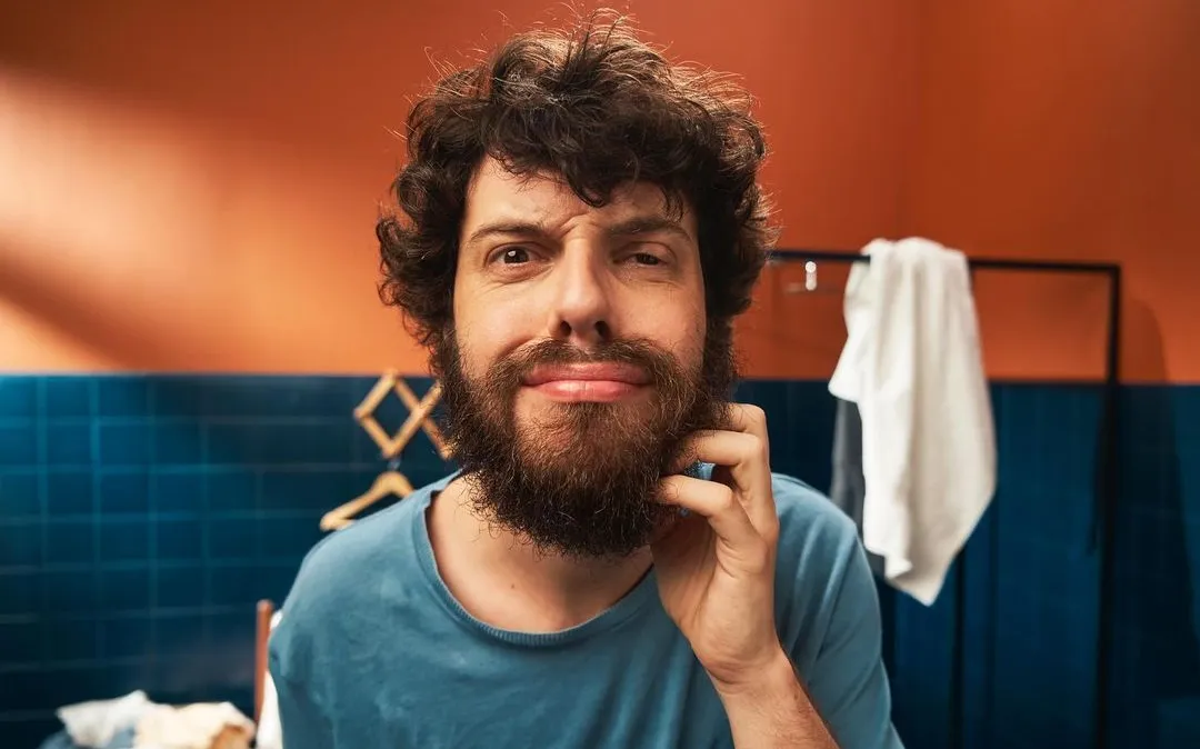 Diogo Defante leva show “Tífane” ao Circo Voador