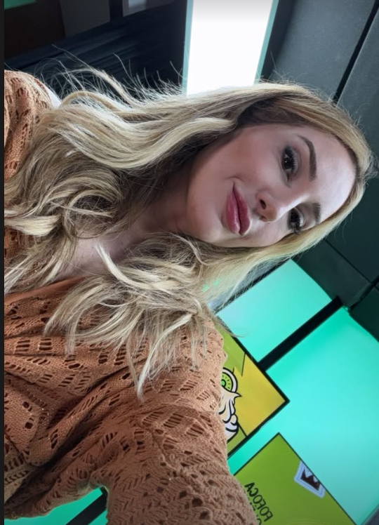 Amanda Meirelles defende SUS e alfineta ex-BBBs em entrevista