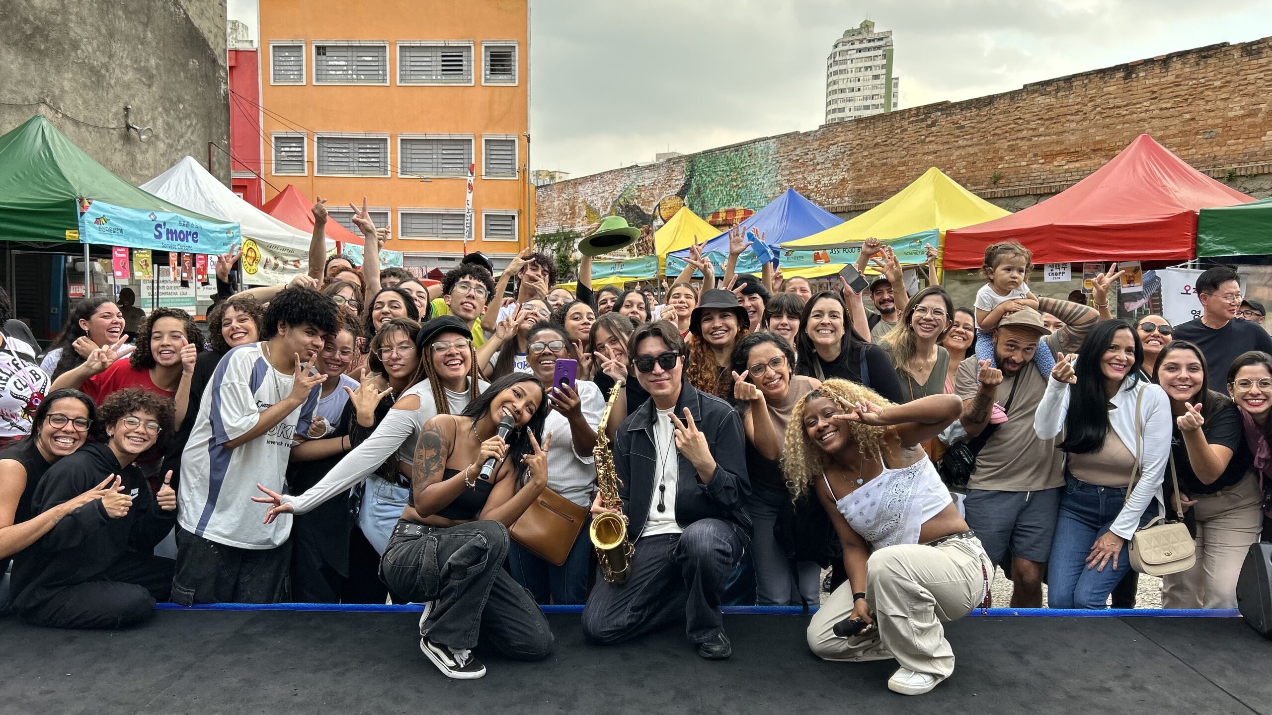 Feira do Bom Retiro revela talentos da música e dança