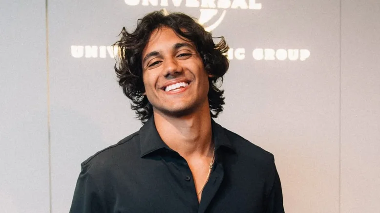 Lucas Mamede assina com a Universal e anuncia novo álbum