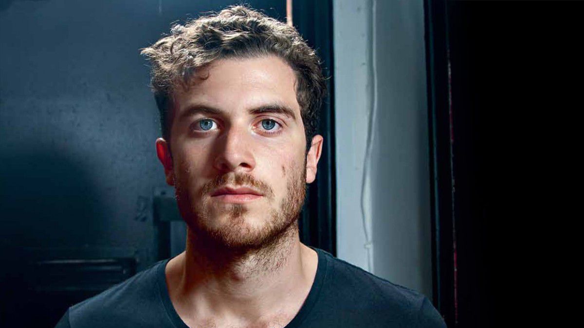 Nicolas Jaar faz show inédito no Brasil em Curitiba
