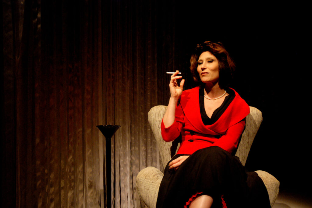 Simplismente-eu-ClariceLispector_BethGoulart138_Credito_Fabian_Bx-1024x685 Rapidinhas Culturais (06 de maio de 2025)