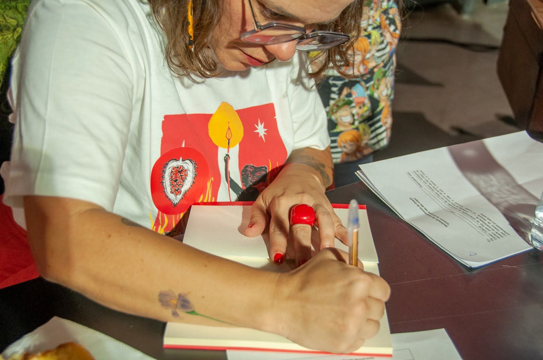 Casa da Palavra recebe lançamento de livros sobre teatro e adolescências periféricas