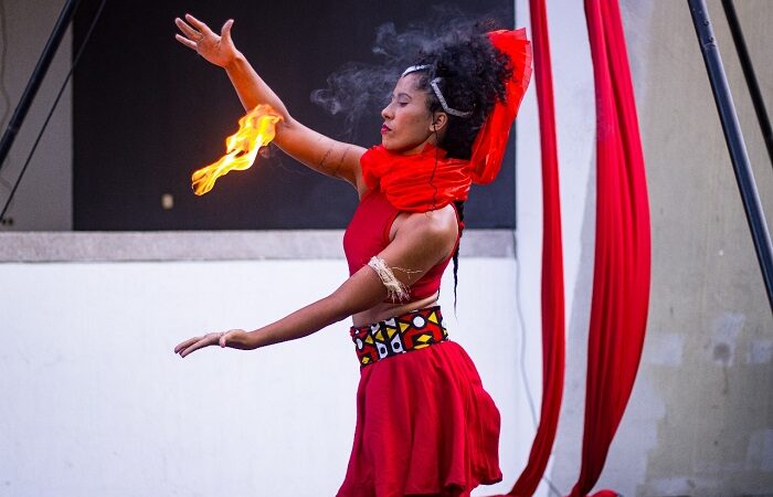 Espetáculo afrocentrado do Circo Experimental Negro ocupa centro do Recife