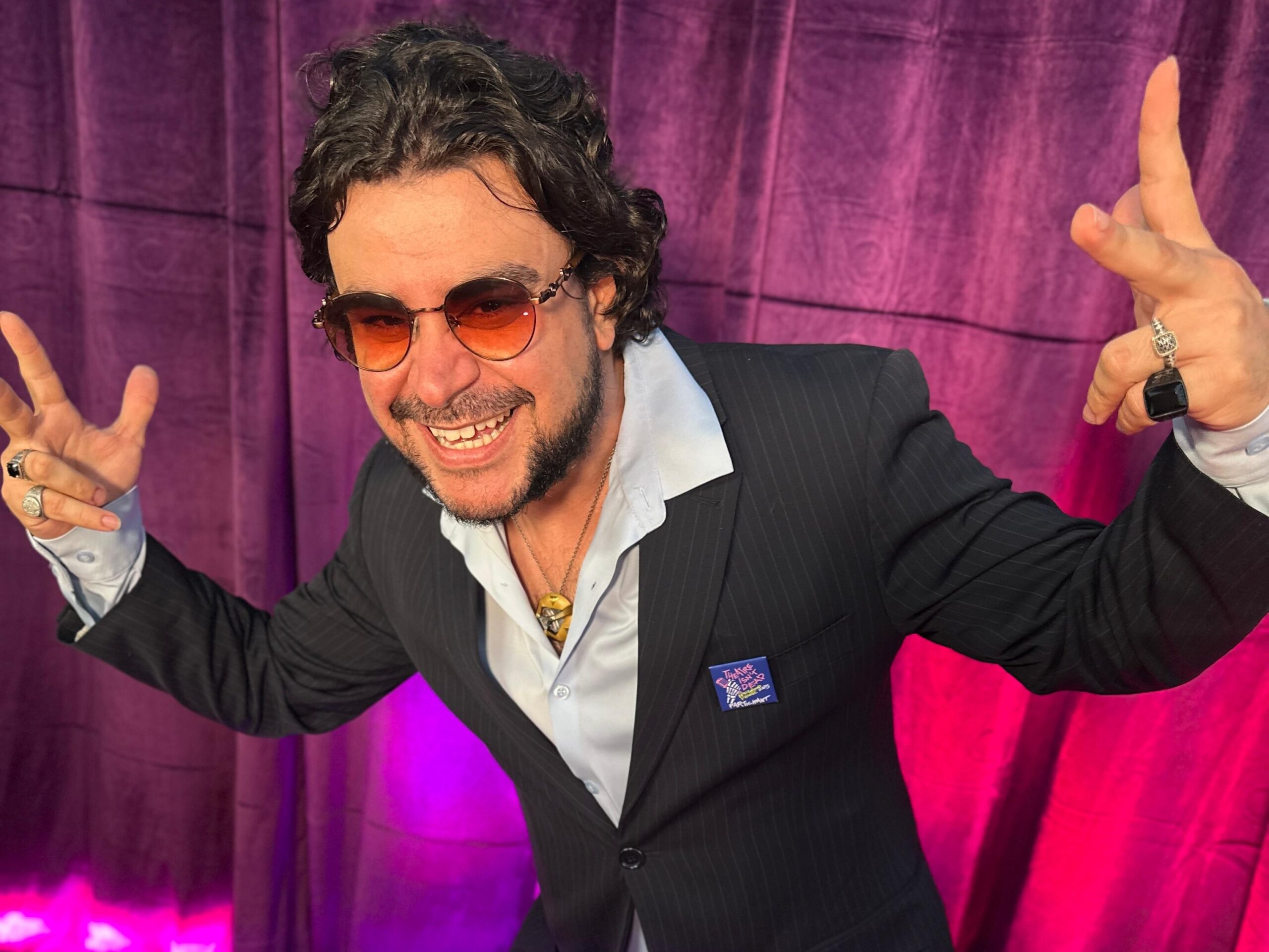 Thiago Carvâlhonts estreia no stand-up nos EUA com show provocador