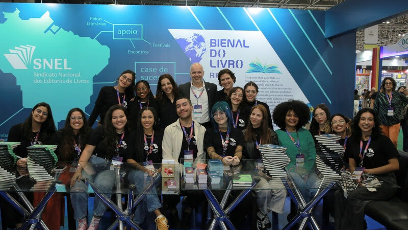 Academia Editorial Júnior encerra segunda edição com lançamento de livros