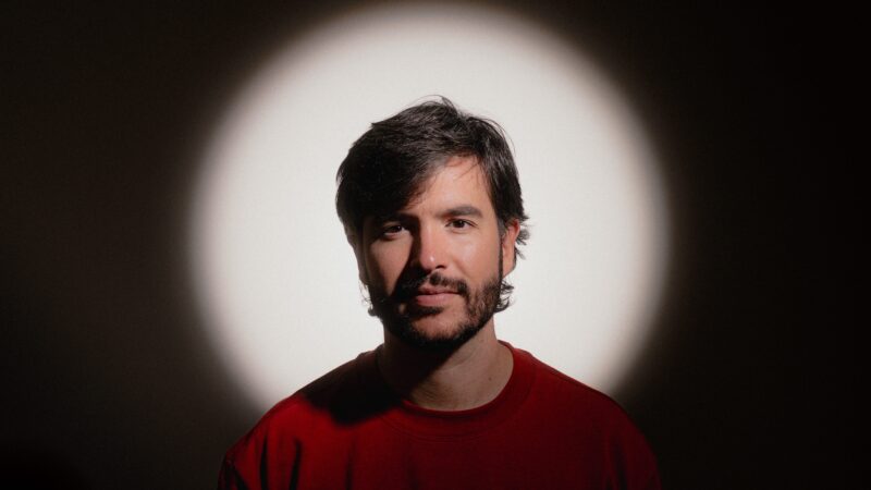 Alexandre Andrés lança projeto “Luar Total” com show gratuito em BH