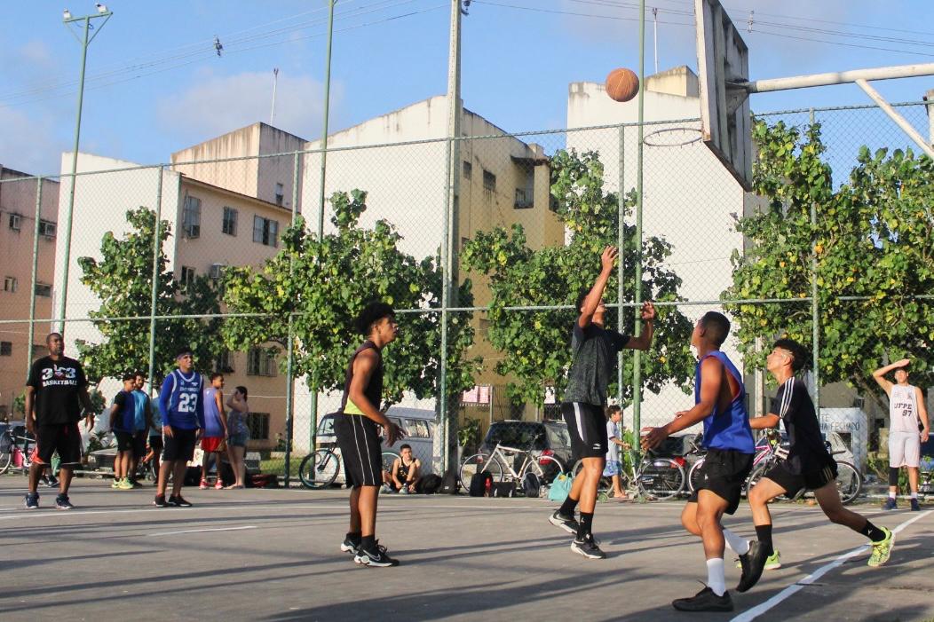 Hip-hop nas periferias: Batalha do Casarão promove rimas, cultura e resistência no Recife