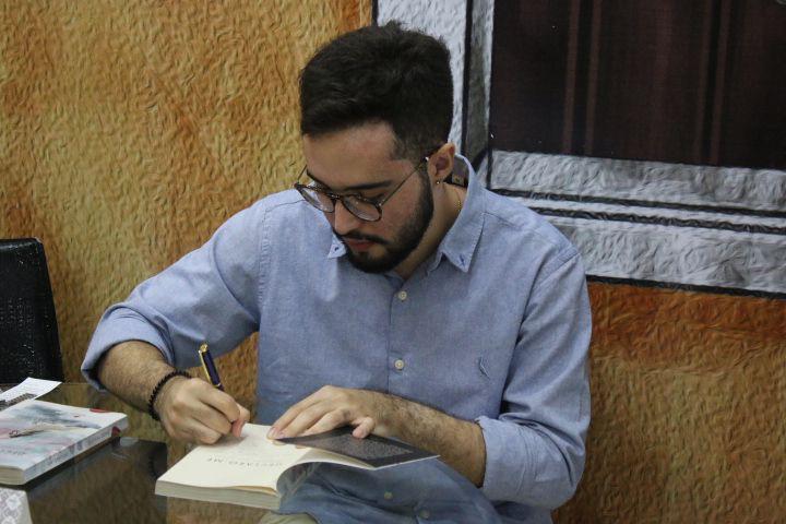Entrevista com Enzo Peixoto, escritor maranhense: continuidade, poesia e esperança
