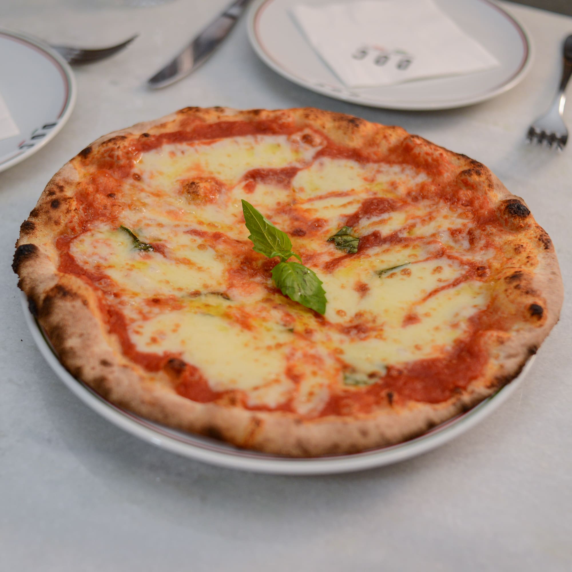 DOC Pizza oferece 50% no Dia da Pizza com estilo Tonda Romana