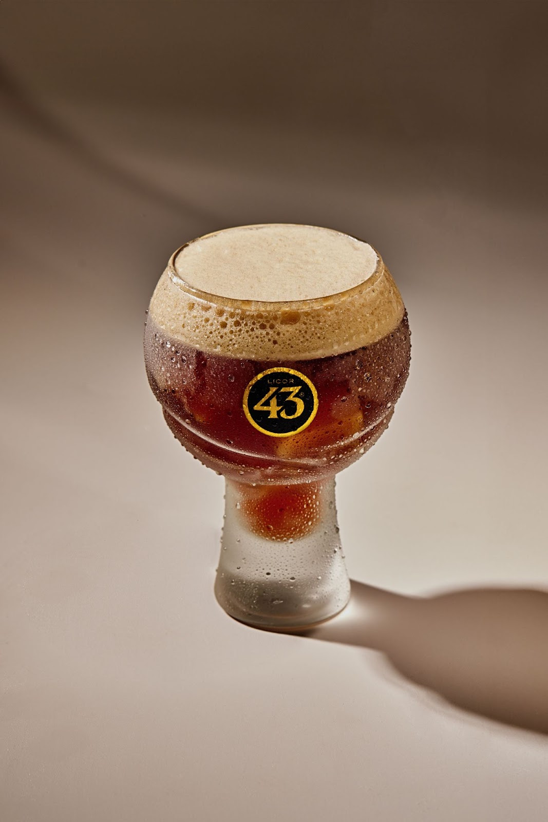 Licor 43 apresenta Carajillo como drink oficial da The Coffee Beats