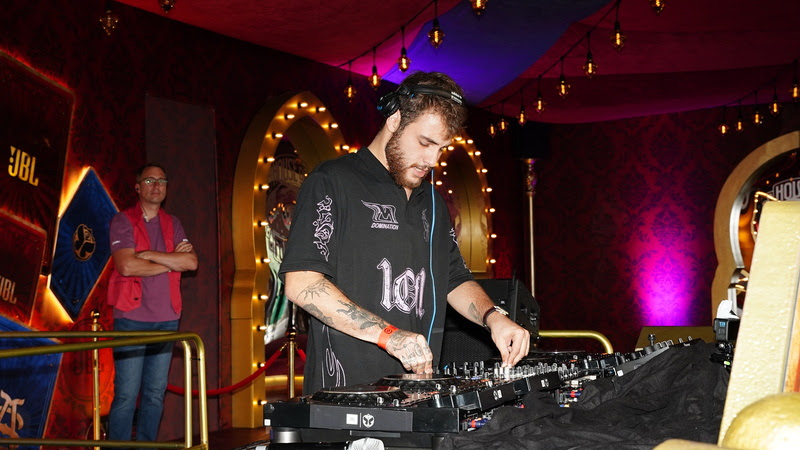 Felipe Poeta estreia no Tomorrowland Bélgica com set autoral e brasilidade