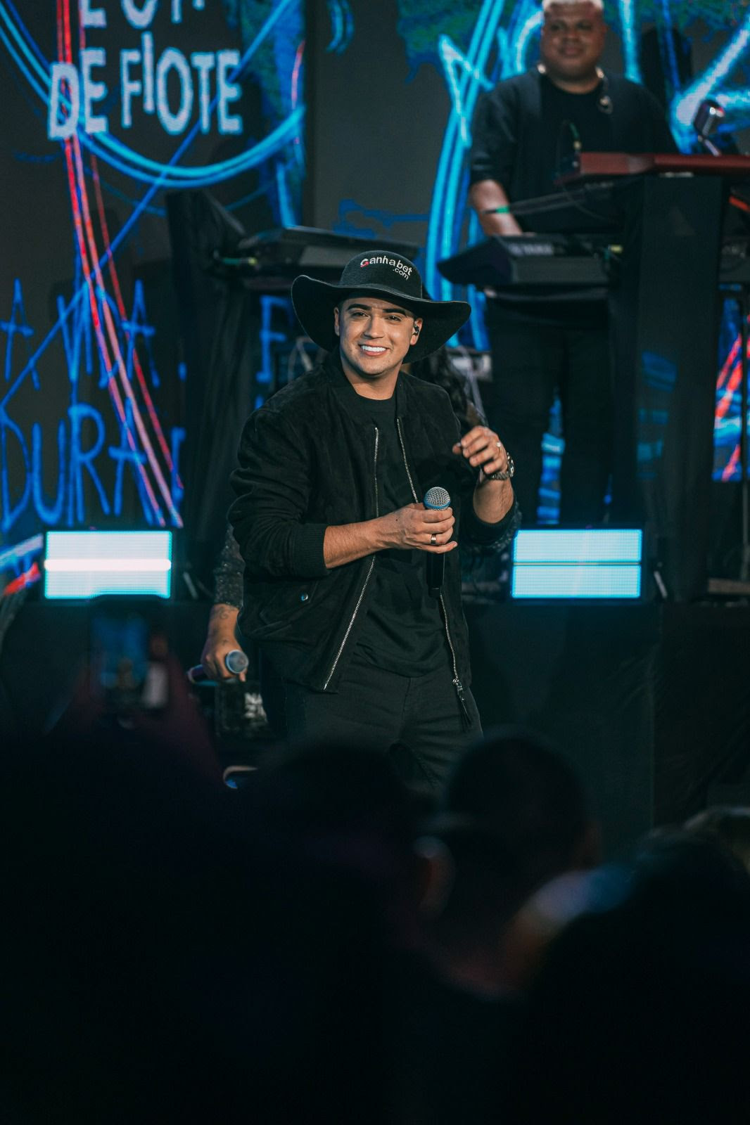 🔥 Natanzinho Lima estreia no Jaguariúna Rodeo Festival 2025 com o brega em alta rotação!
