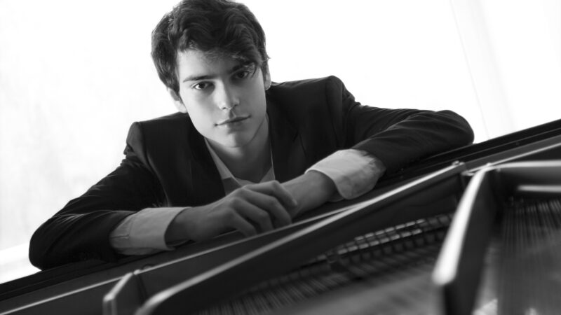 OSESP com Masaaki Suzuki e Tom Borrow apresenta Beethoven e Stravinsky em São Paulo